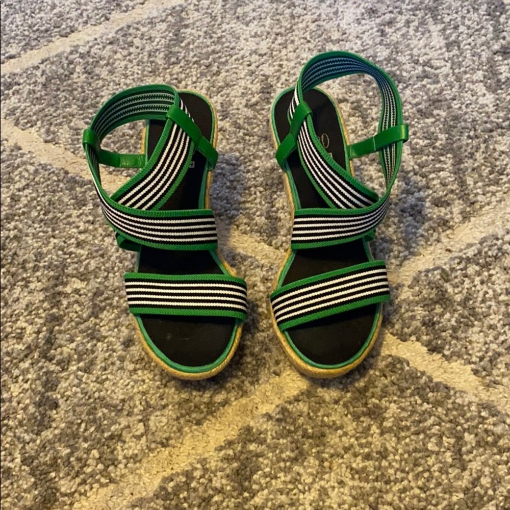 Green striped wedges